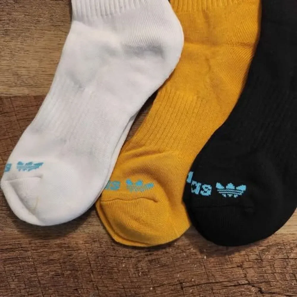 Adidas Women's Socks NWOT Medium